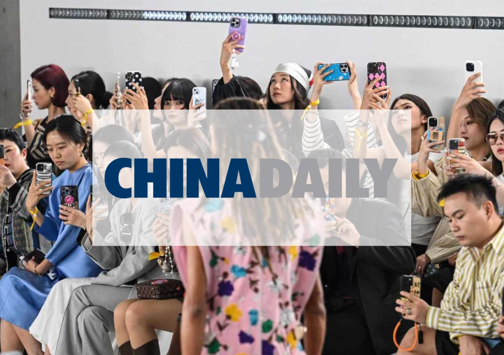 Image of China's passion for luxury goods fuels sector growth