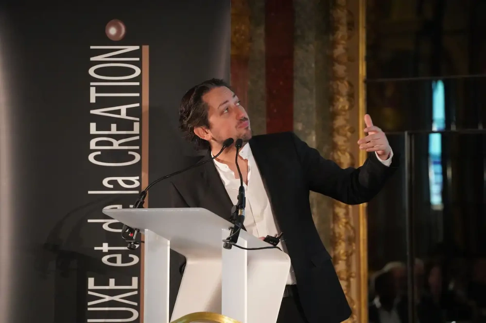 Image of Jonathan Siboni talks at the Sommet du Luxe about the luxury industry